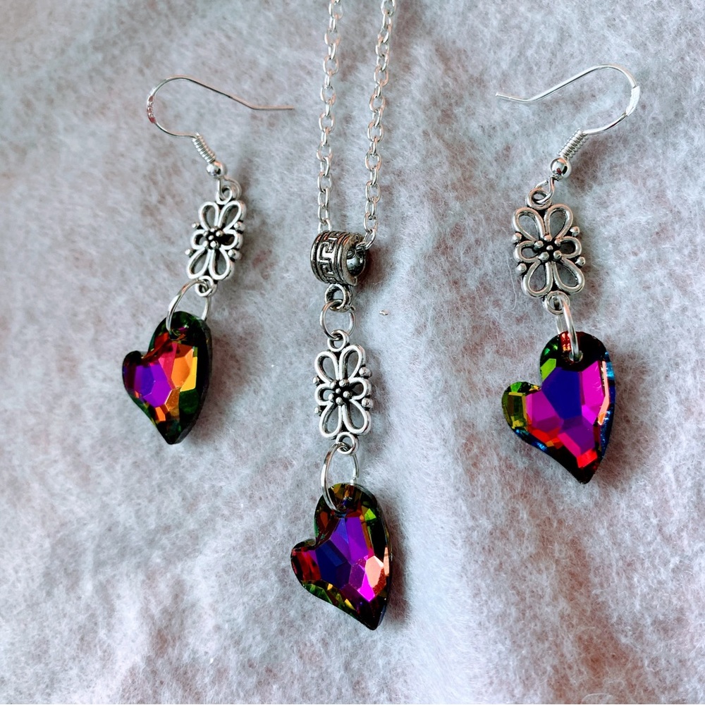 Pink crystal heart necklace and earrings set